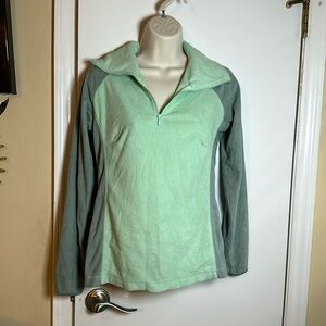 Green Columbia pull over